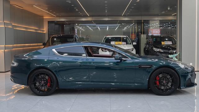 Aston Martin Rapide