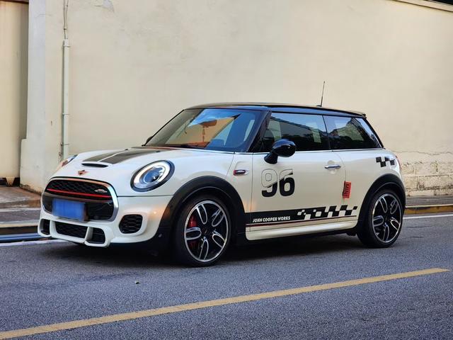 MINI JCW