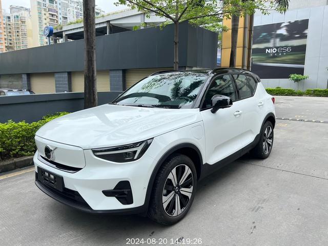 Volvo XC40 EV