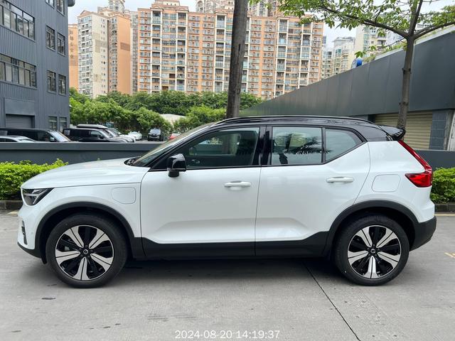 Volvo XC40 EV