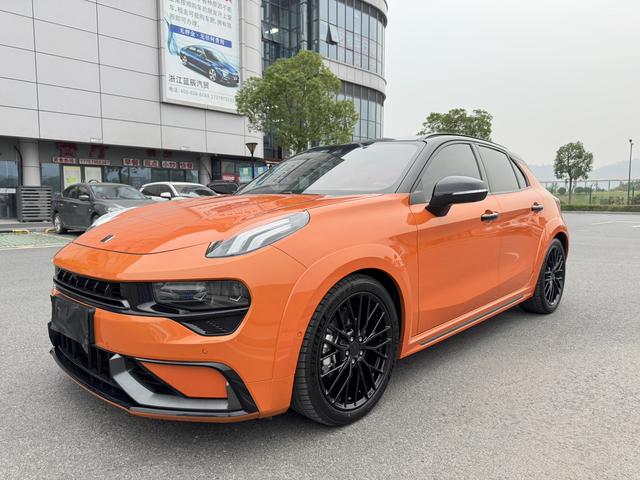 Lynk & Co 02 Hatchback