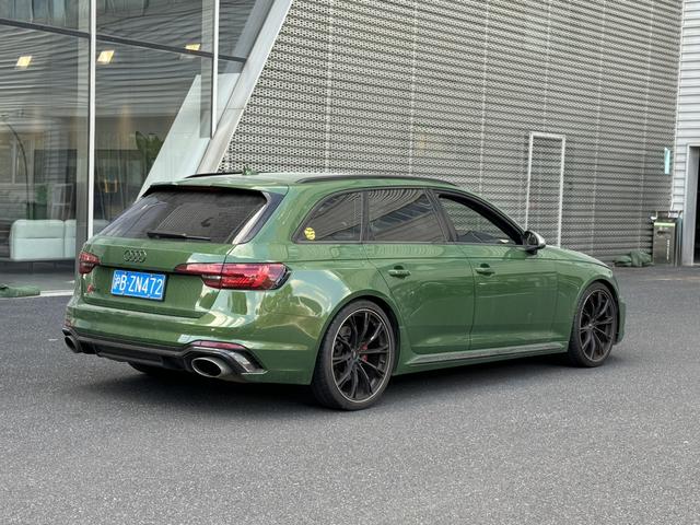 Audi RS 4