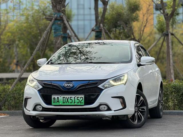 BYD QinEV