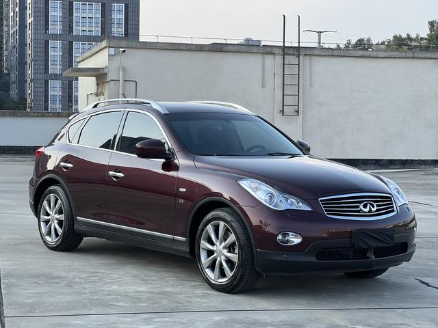 Infiniti QX50 (imported)