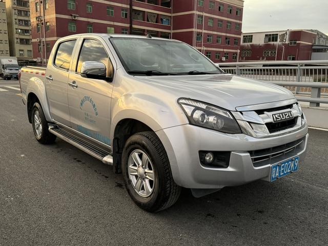 Isuzu D-MAX