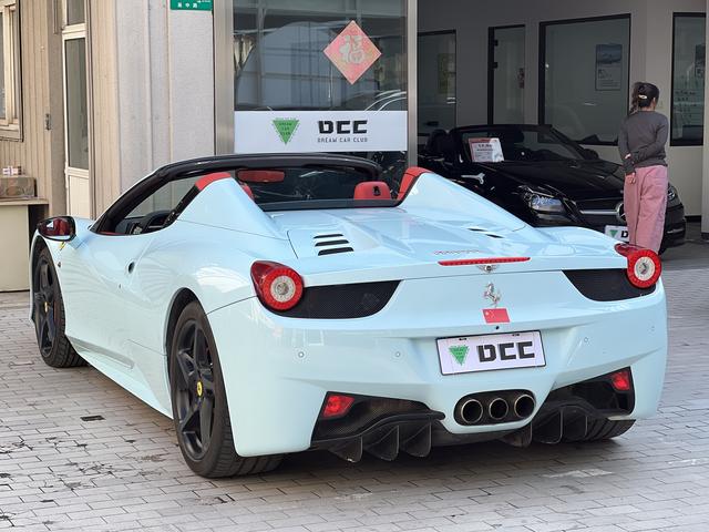 Ferrari 458