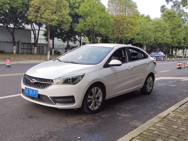 Chery Arrizo 5