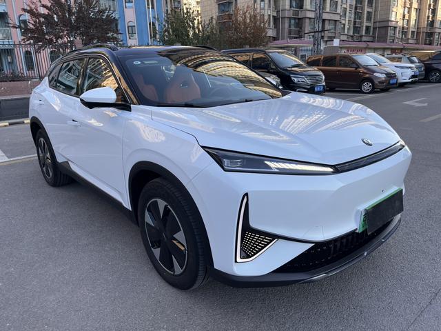 Dongfeng Fengshen L7 PHEV