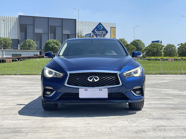 Infiniti Q50L