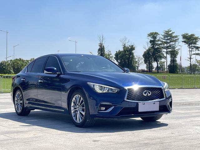 Infiniti Q50L