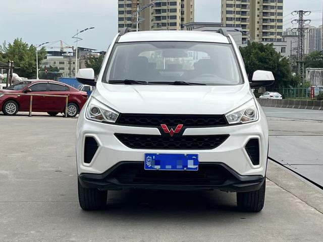 Wuling Hongguang S3