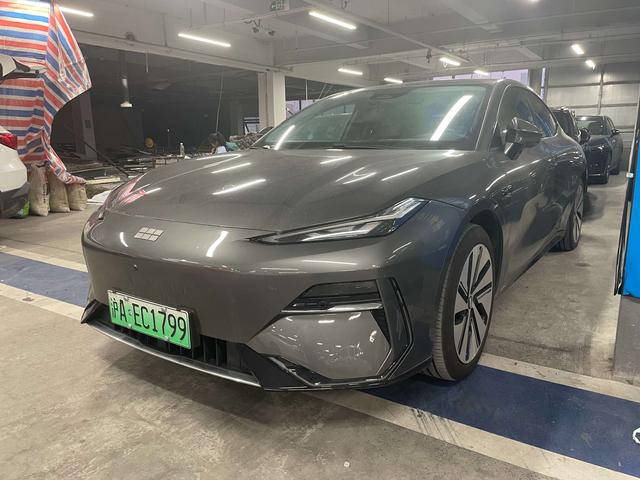 Geely Galaxy E8