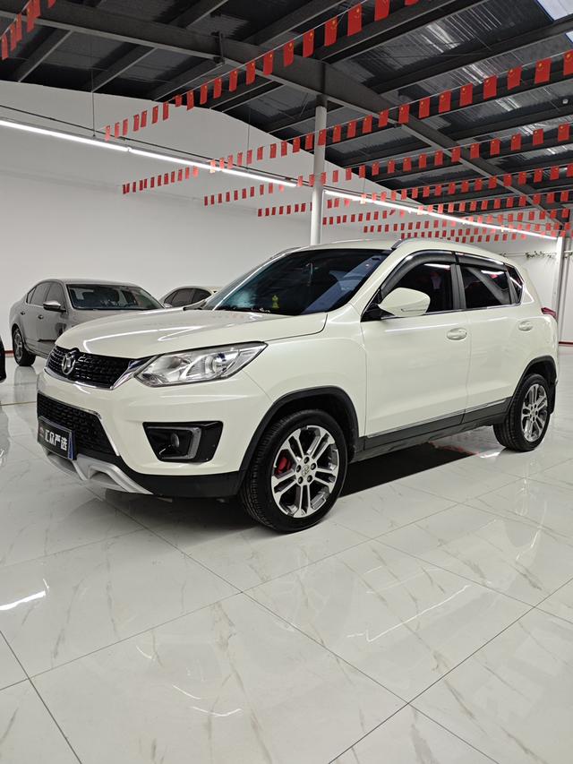 BAIC Shenbao X35