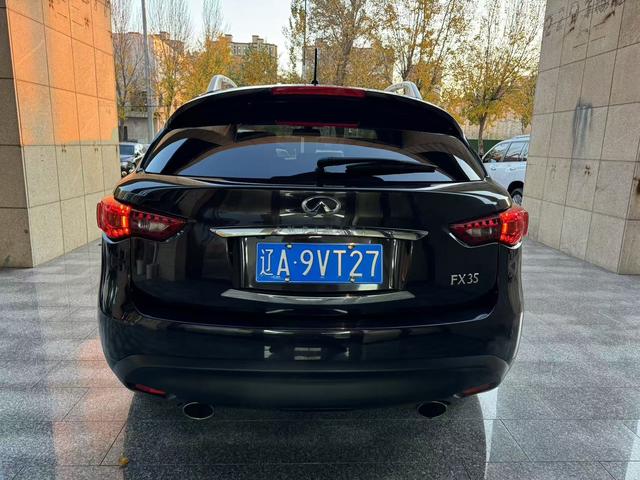 Infiniti FX