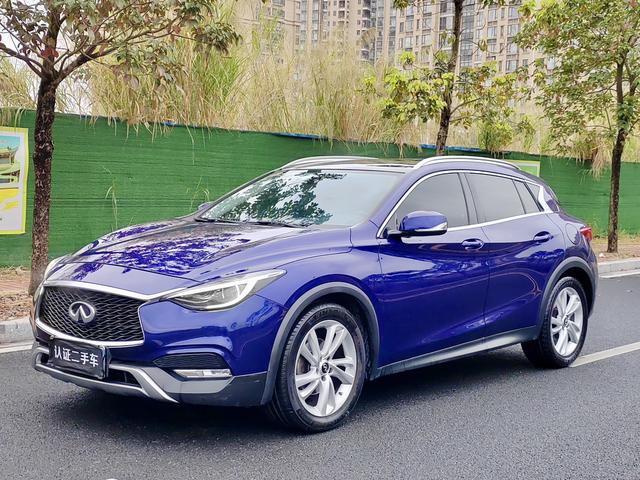 Infiniti QX30