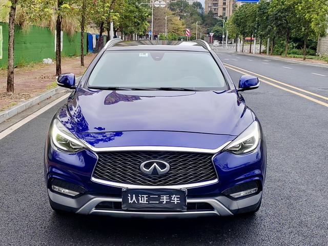 Infiniti QX30