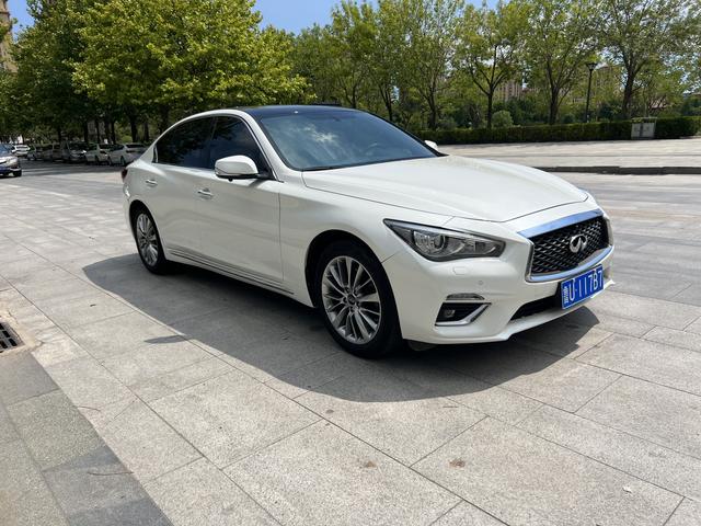 Infiniti Q50L