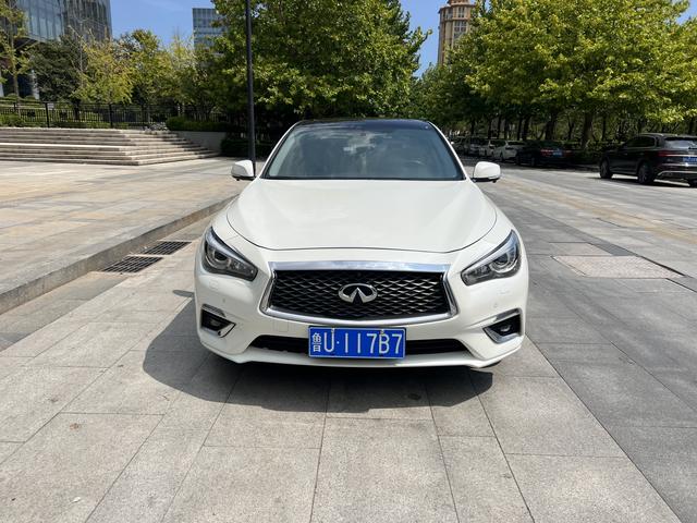 Infiniti Q50L