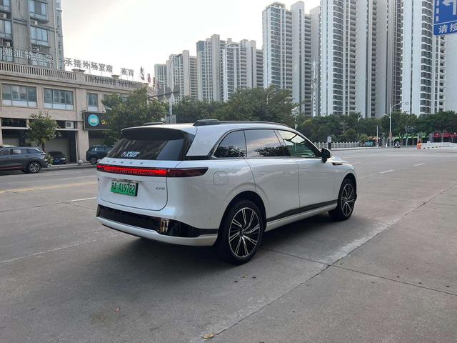 Xpeng G9