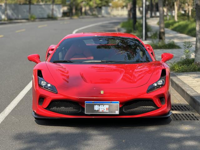 Ferrari F8