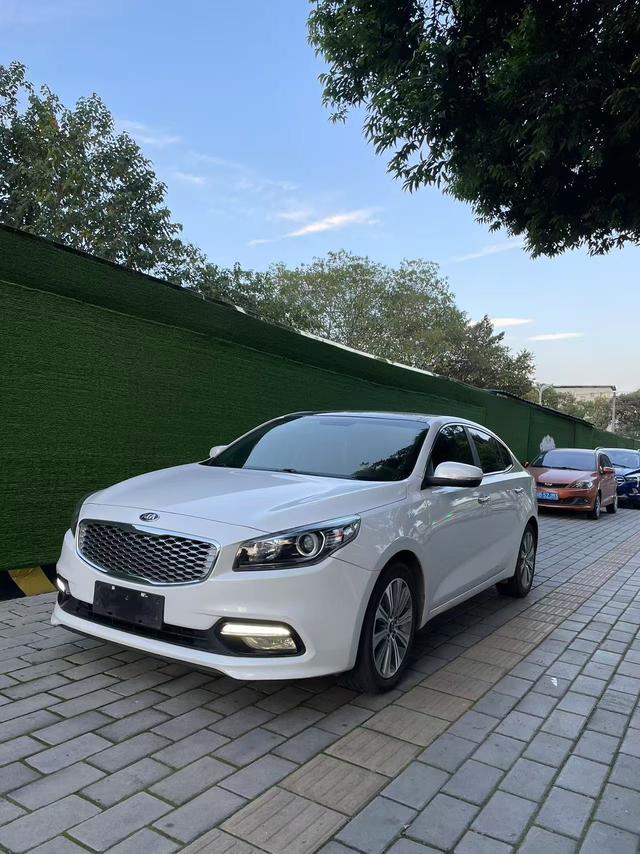 Kia K4