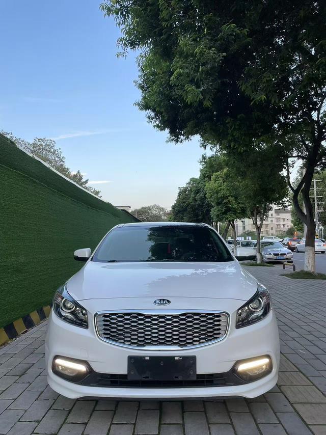 Kia K4