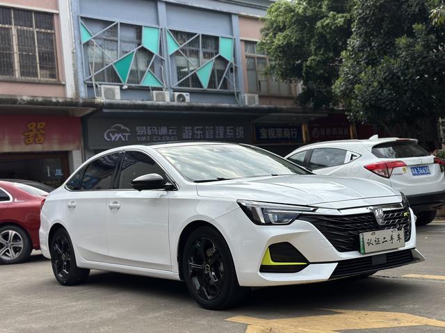 Roewe ei6 MAX