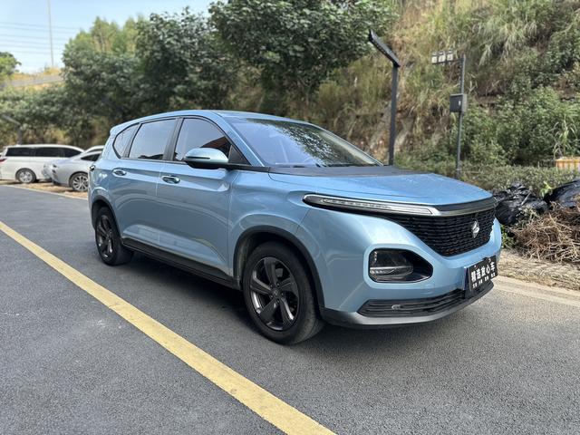 Baojun RM-5