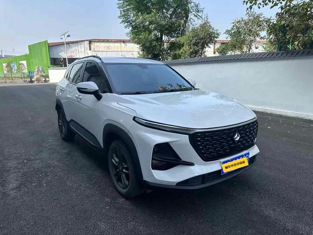 Baojun RS-3