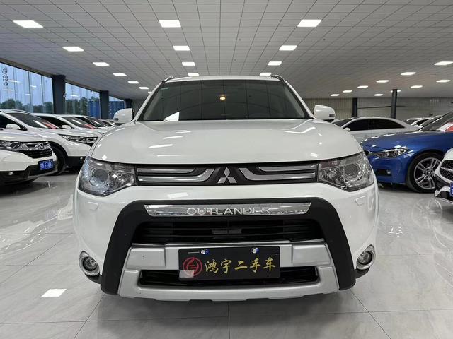 Mitsubishi Outlander (imported)