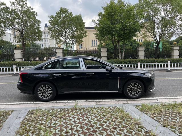 Hongqi H5