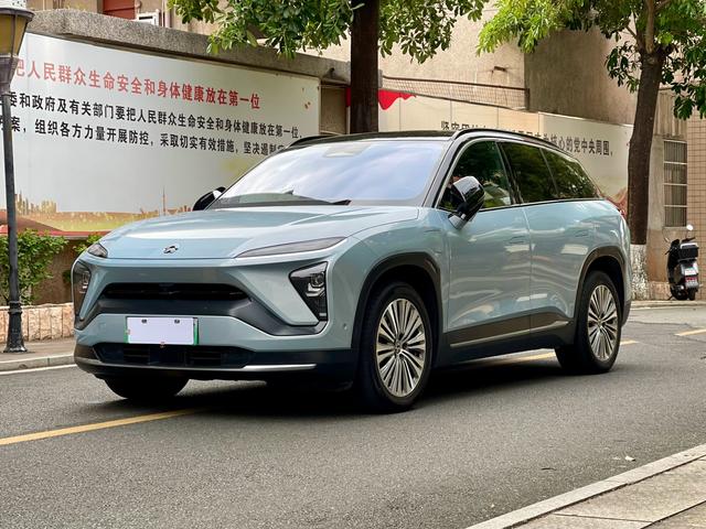 NIO ES6