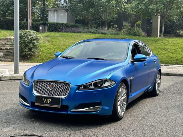 Jaguar XF