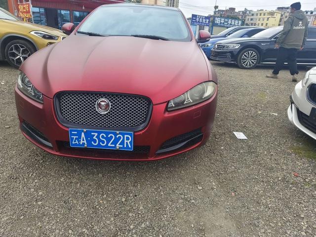 Jaguar XF