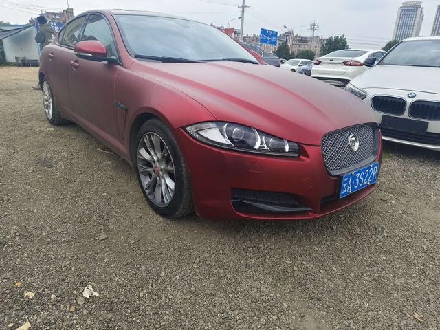 Jaguar XF