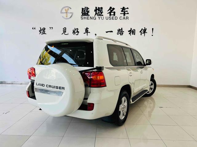 Toyota Land Cruiser (imported)