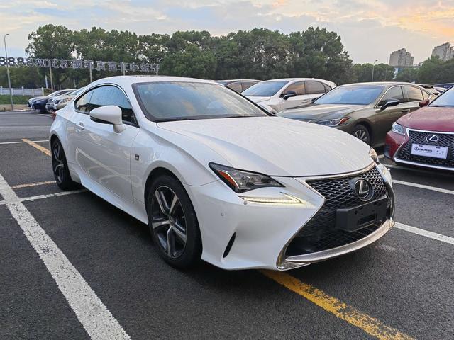 Lexus RC