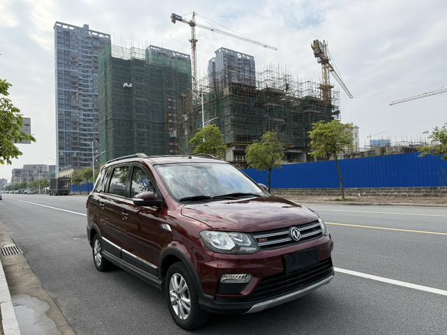 Dongfeng Fengon 370