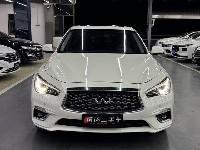 Infiniti Q50L