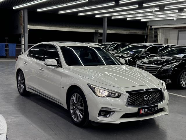 Infiniti Q50L