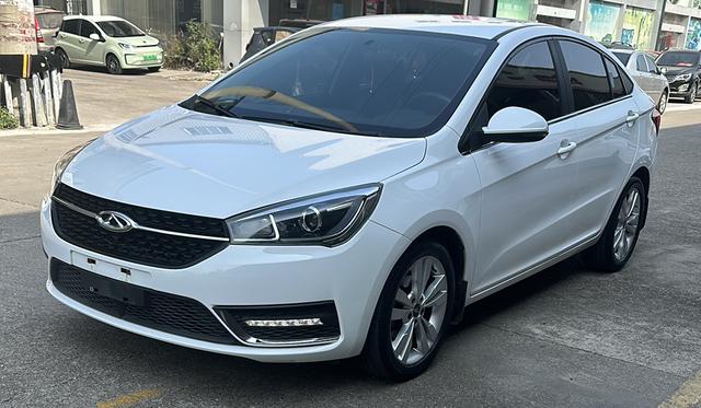 Chery Arrizo 5