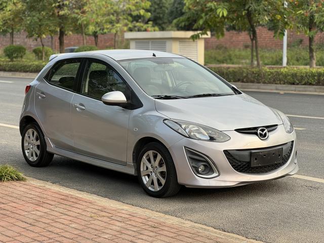 Mazda 2