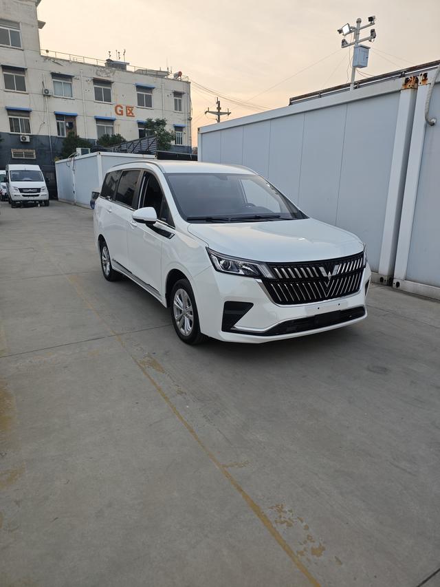 Wuling Jiachen