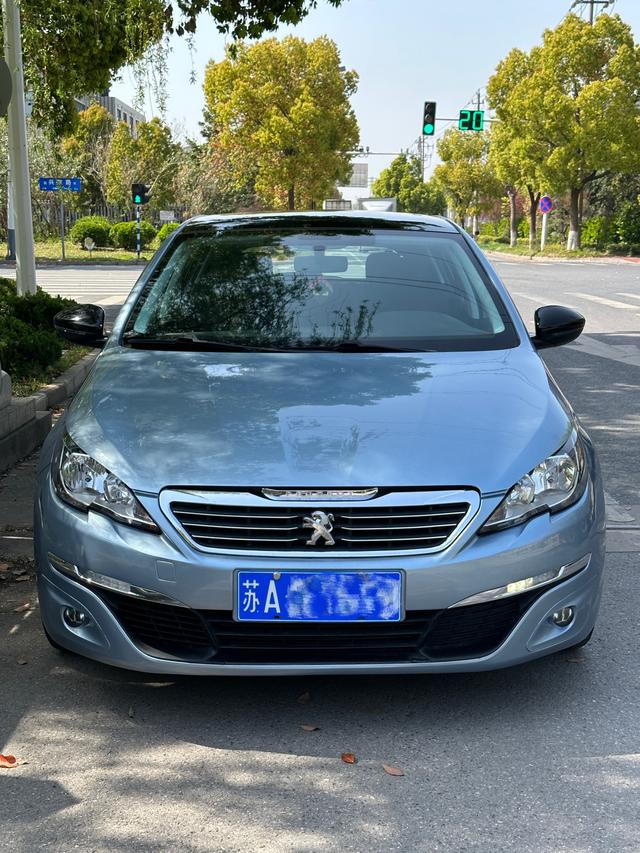 Peugeot 308S