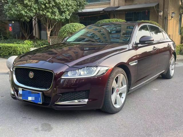 Jaguar XFL