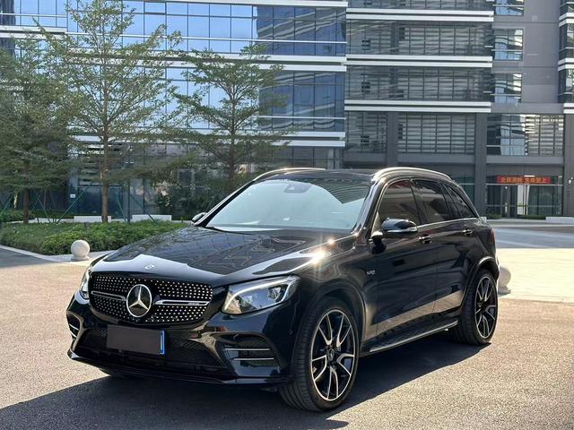 Mercedes-Benz GLC AMG