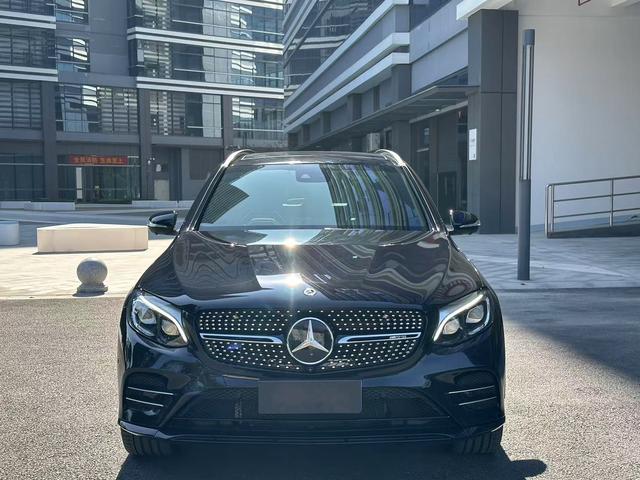 Mercedes-Benz GLC AMG