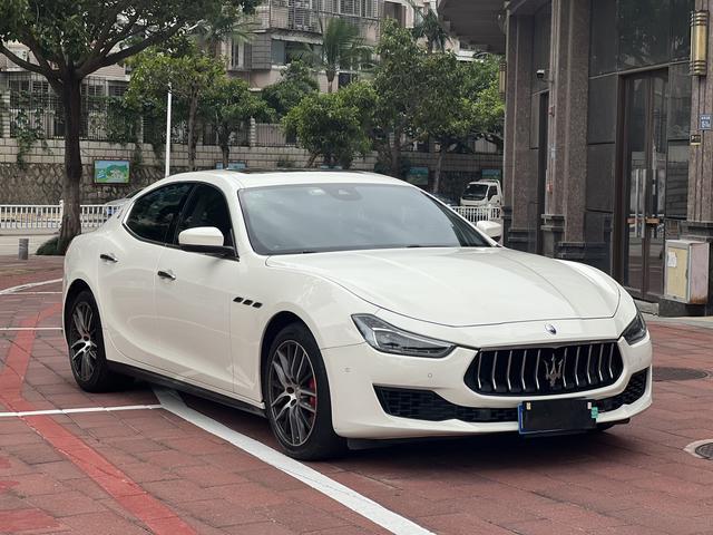 Maserati Ghibli