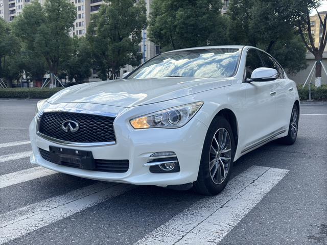 Infiniti Q50L