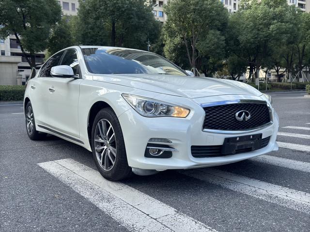 Infiniti Q50L